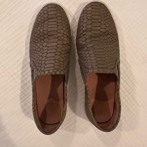 Joie Huxley croc slip on shoes